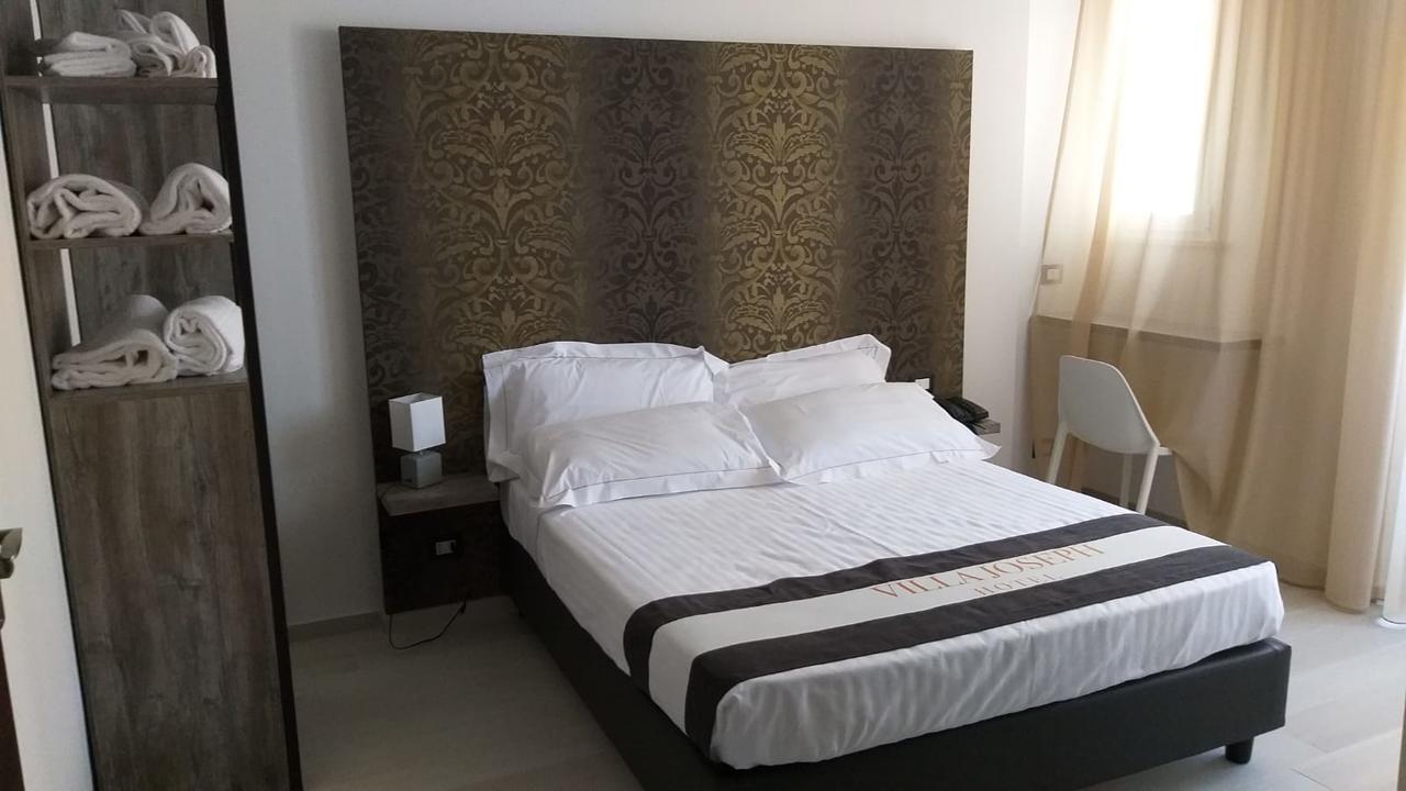 Hotel Villa Joseph Marotta Exteriör bild